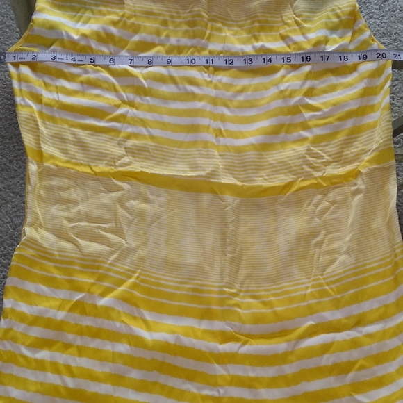 2/$15 Lucy Diamond women's top - Picture 6 of 6